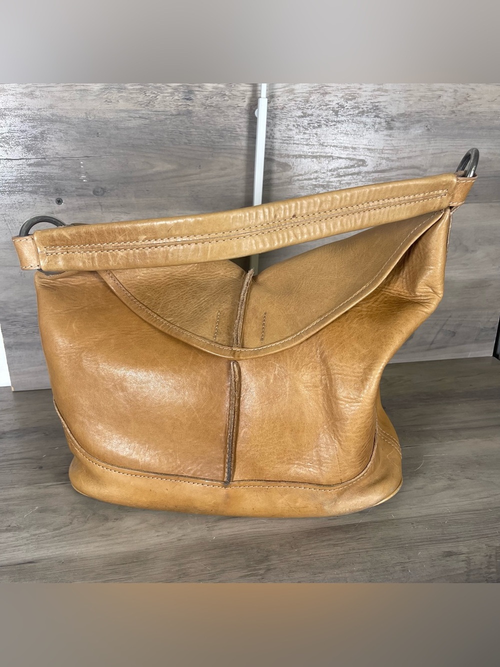 Frye Cara Tan Brown Leather Hobo Bag Purse Flap Magnet Western Rodeo Cowgirl - Picture 5 of 14